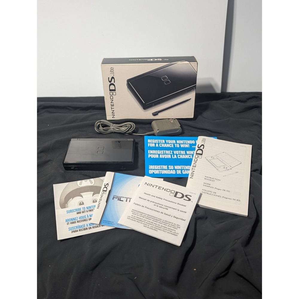 Nintendo DS Lite Onyx Black Handheld Console CIB Original Box Manuals